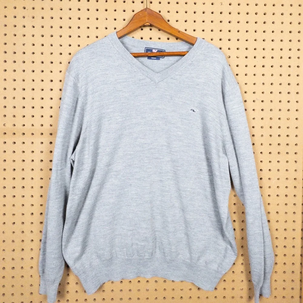 Vineyard Vines‎ Performance Light Gray Merino V-Neck Sweater Whale Logo Large